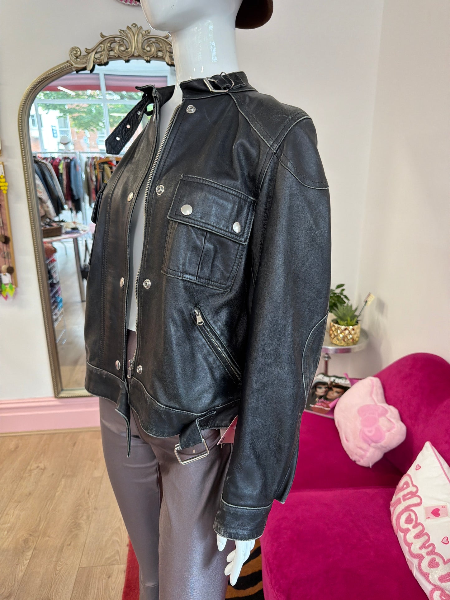 599 black leather biker jacket Size Medium