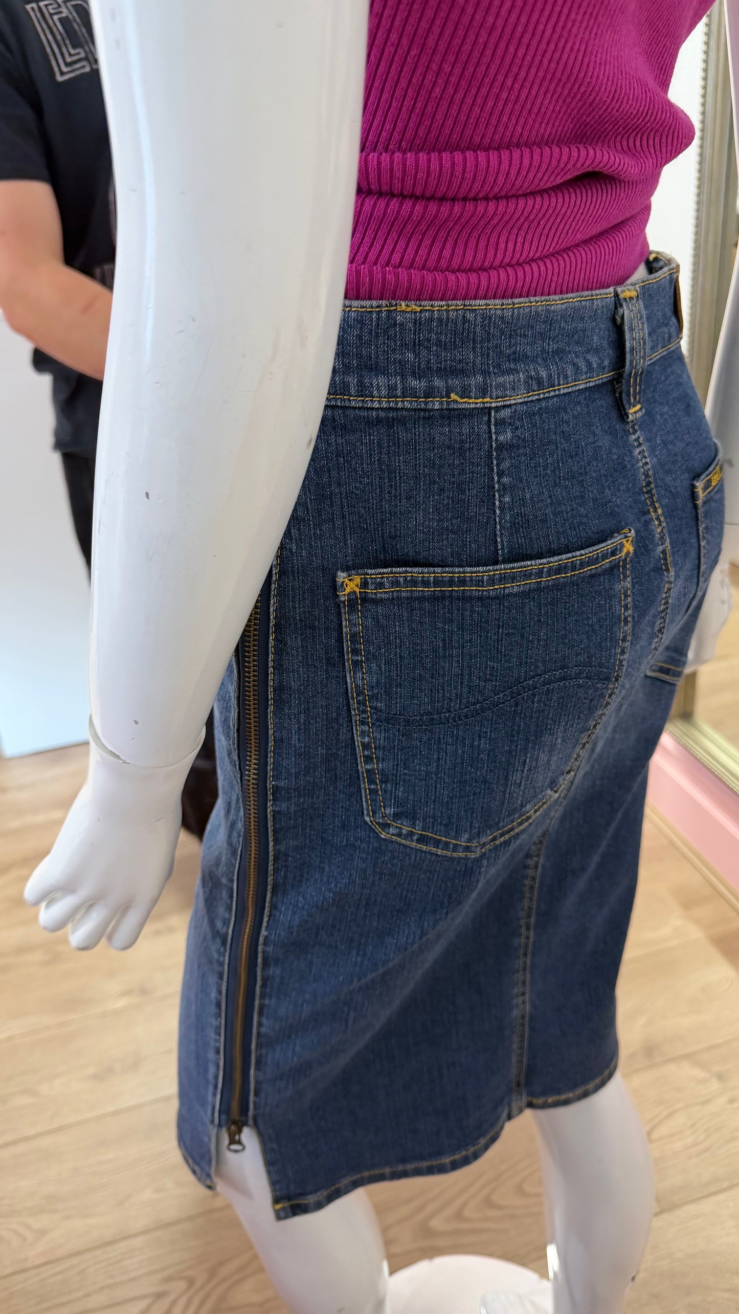 173 Lee denim midi skirt
