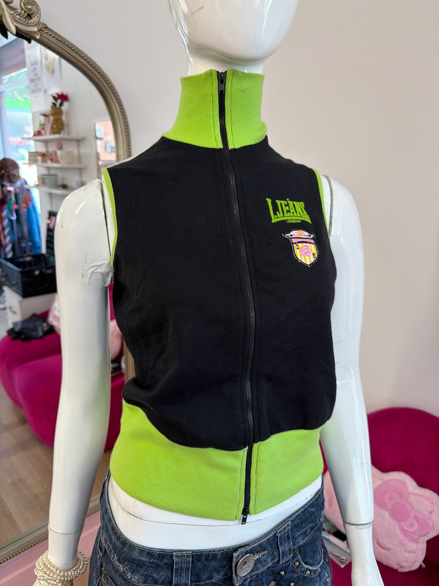 539 Lonsdale sleeveless zip up