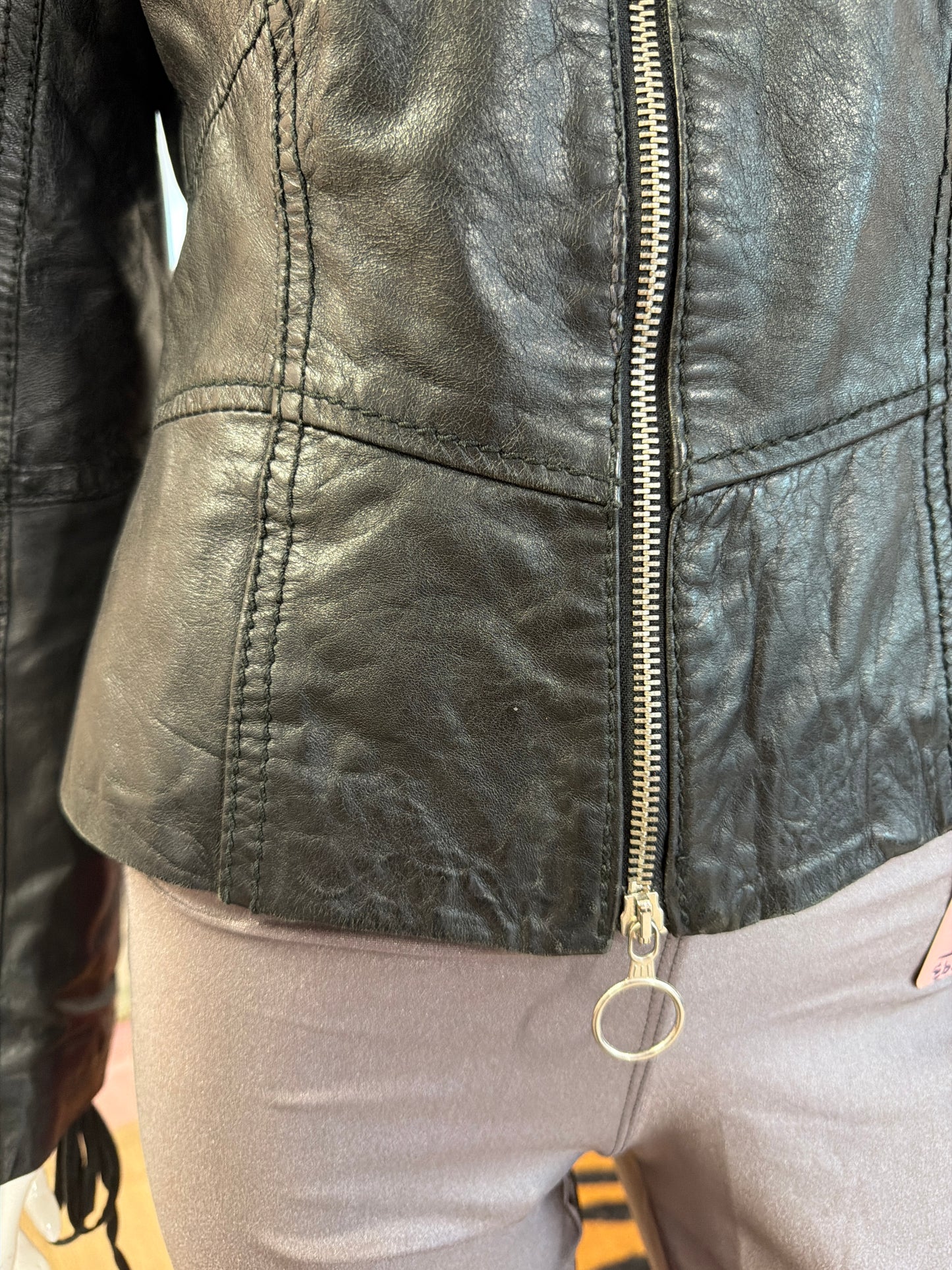 598 Black leather jacket