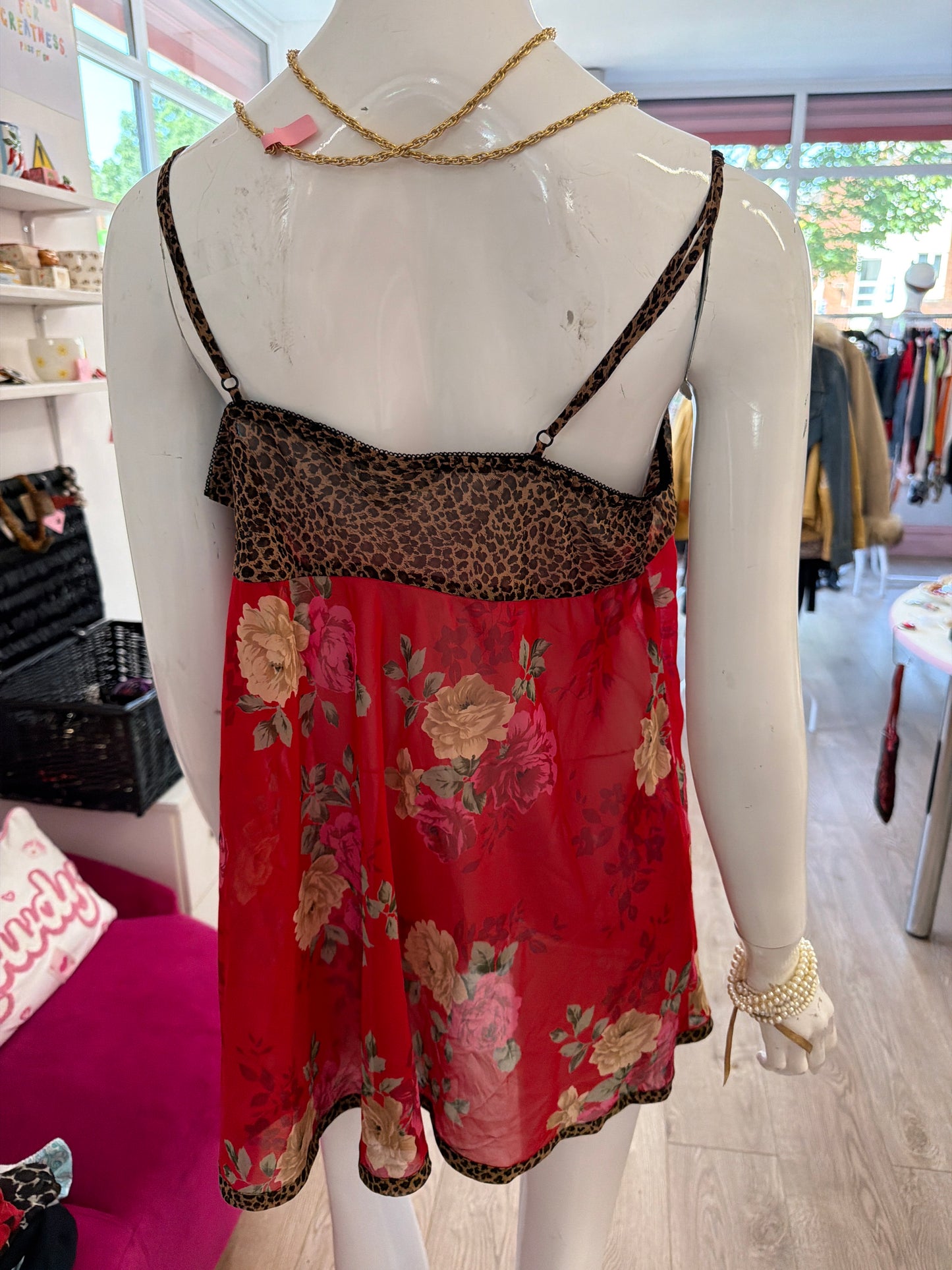523 Red floral dress