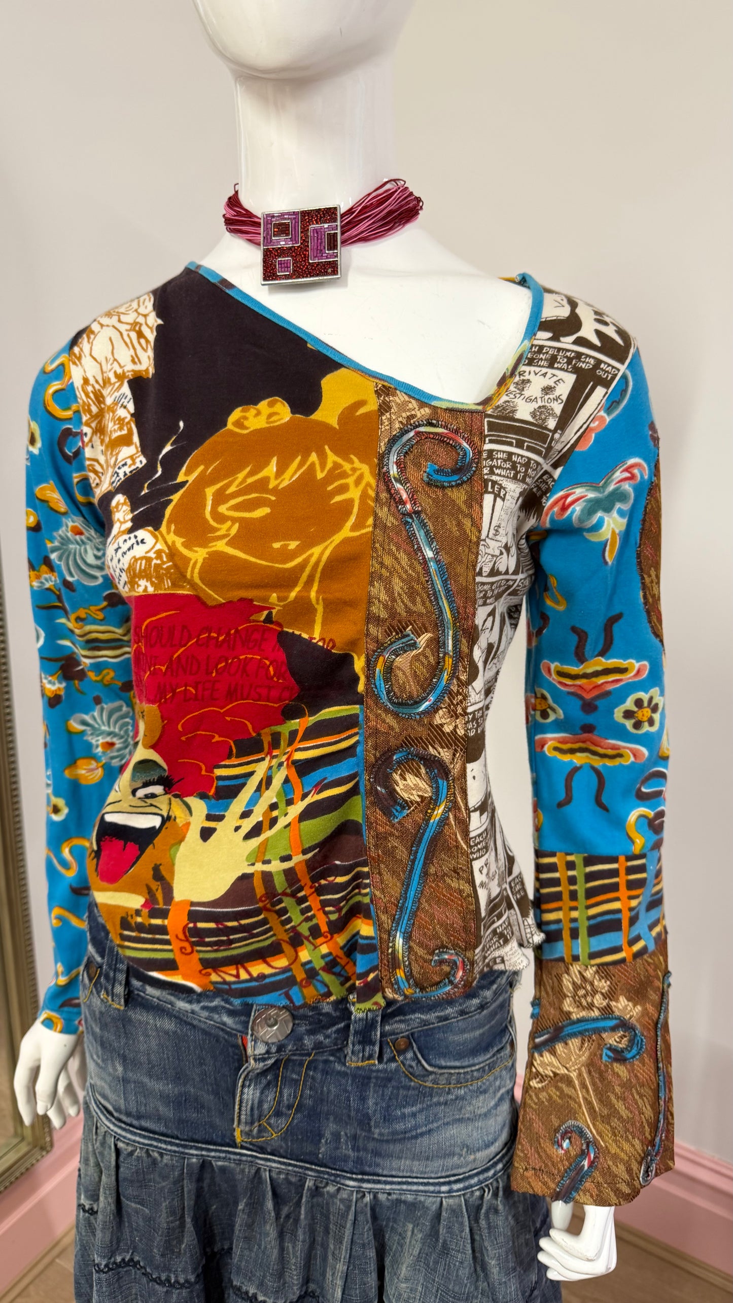 93 Graphic top
