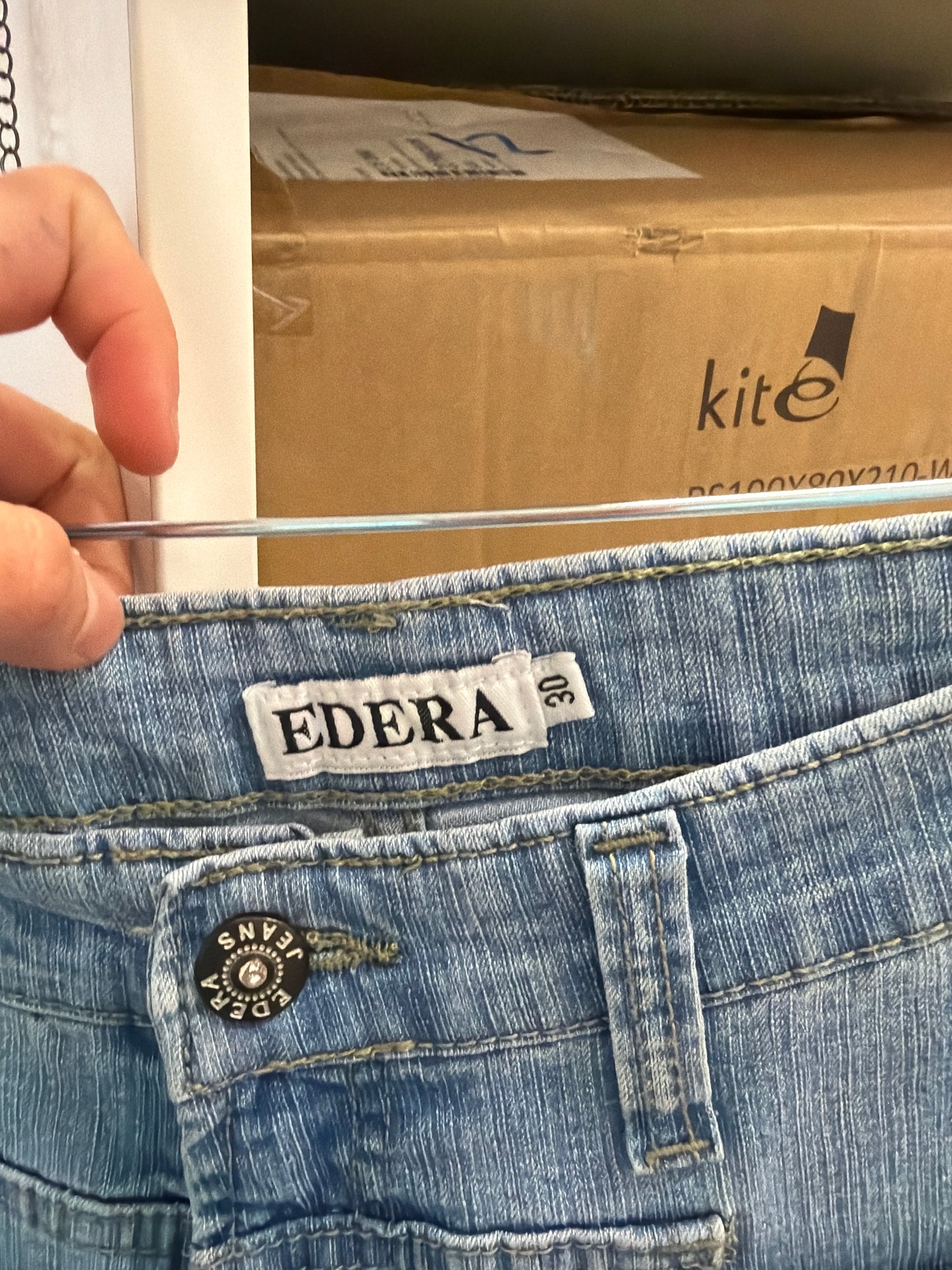 163 Light blue jeans