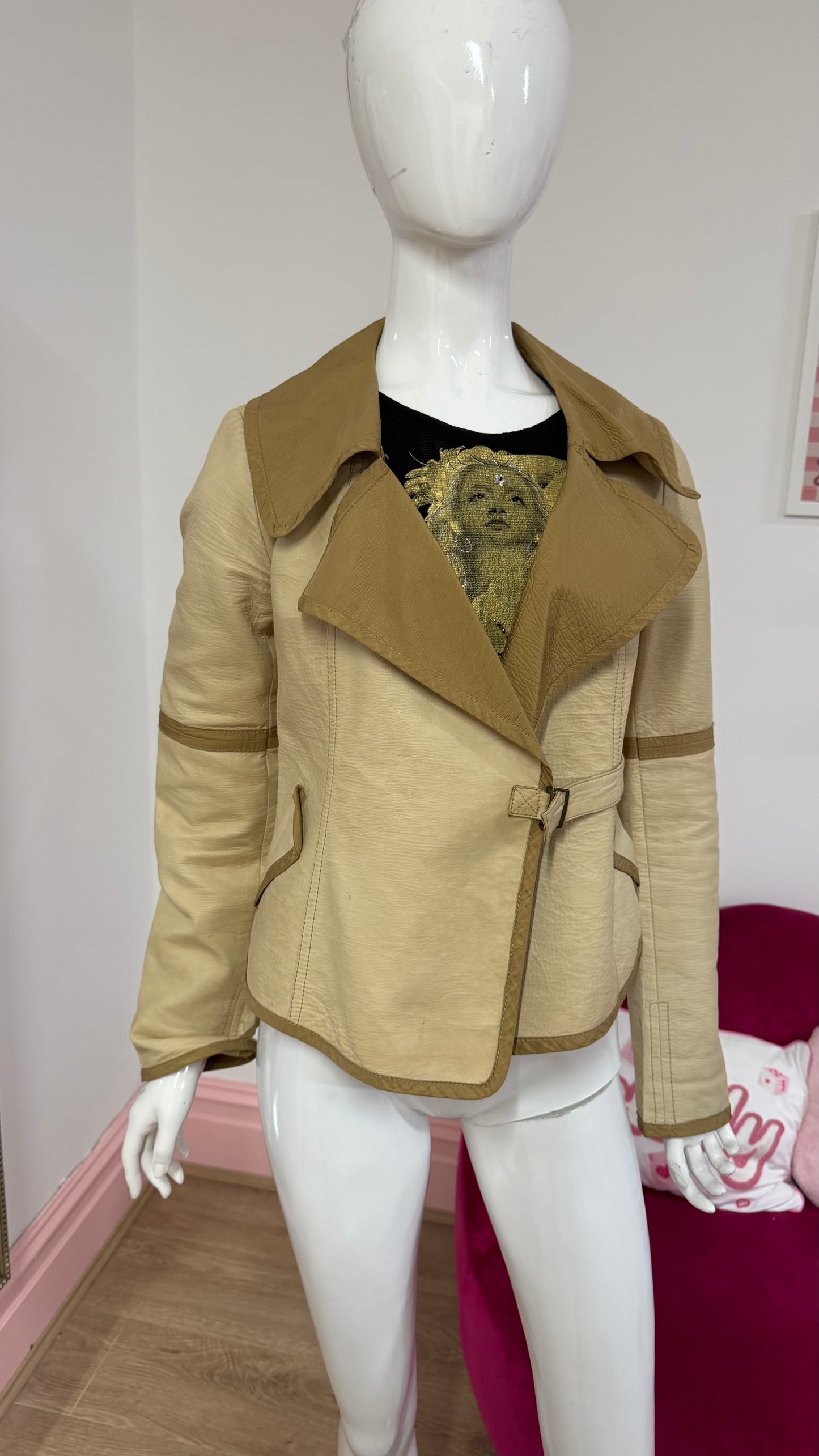 289 Beige leather jacket