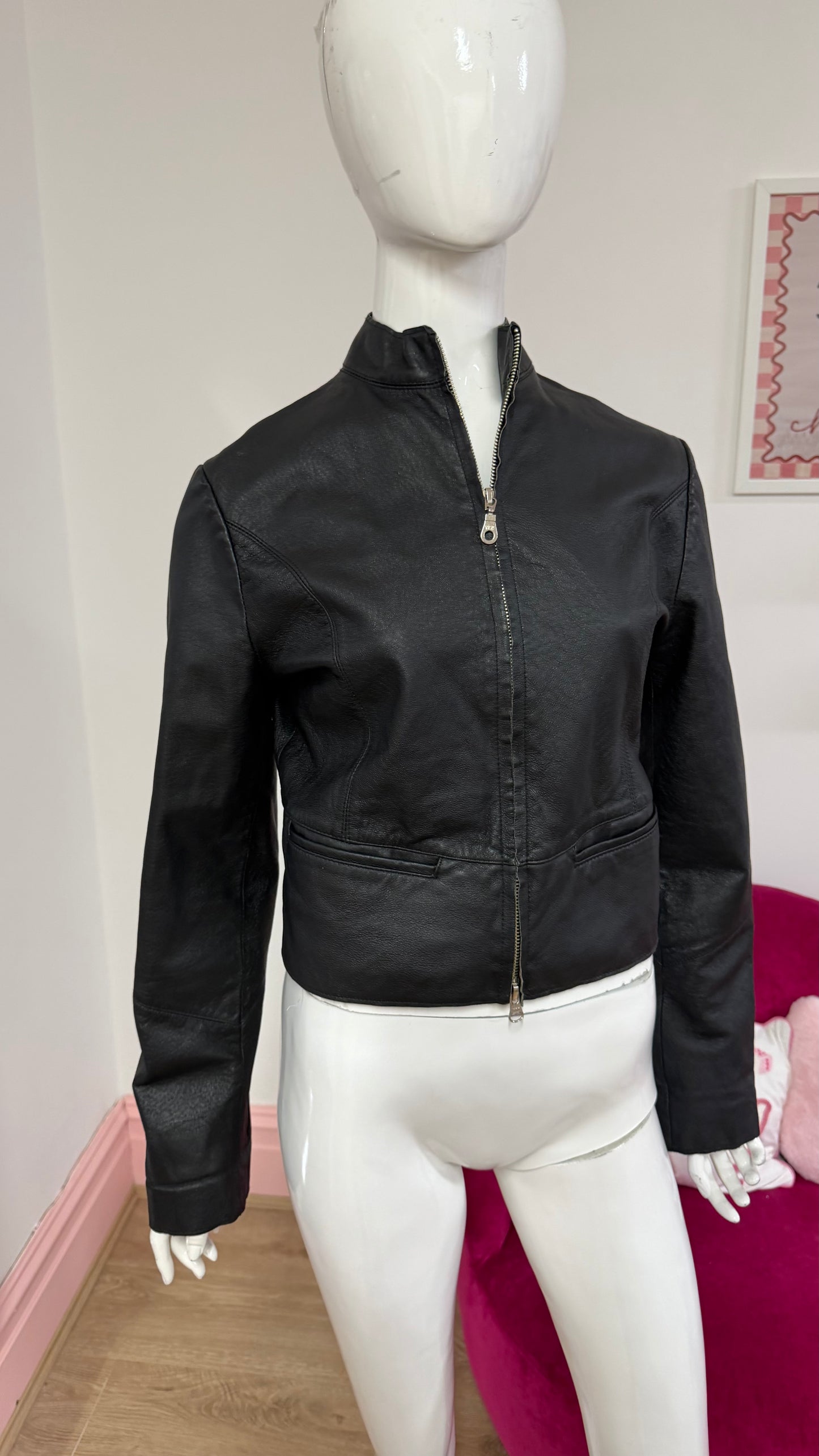 285 Black leather jacket