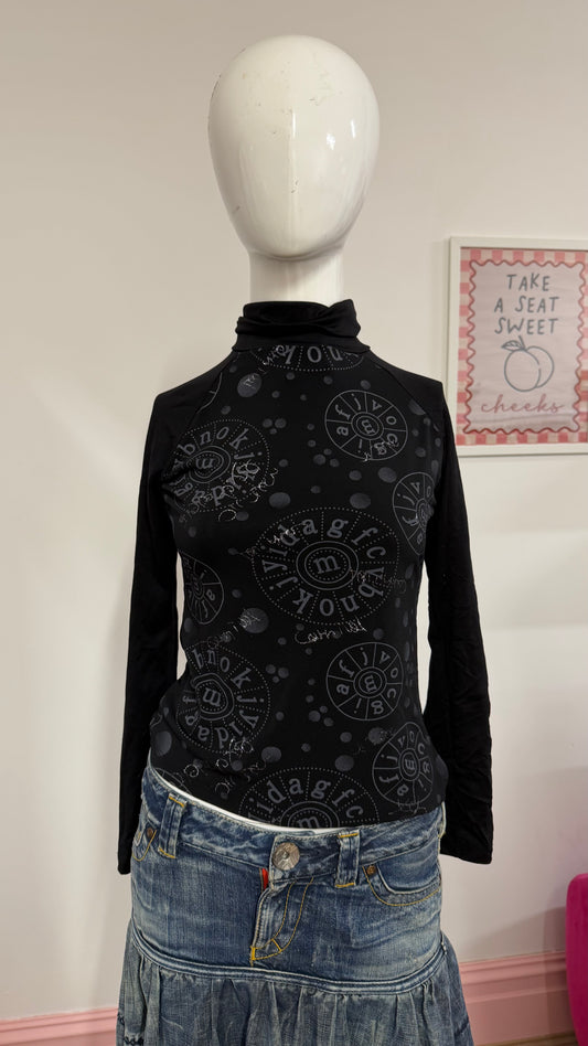 135 polar neck long sleeve top