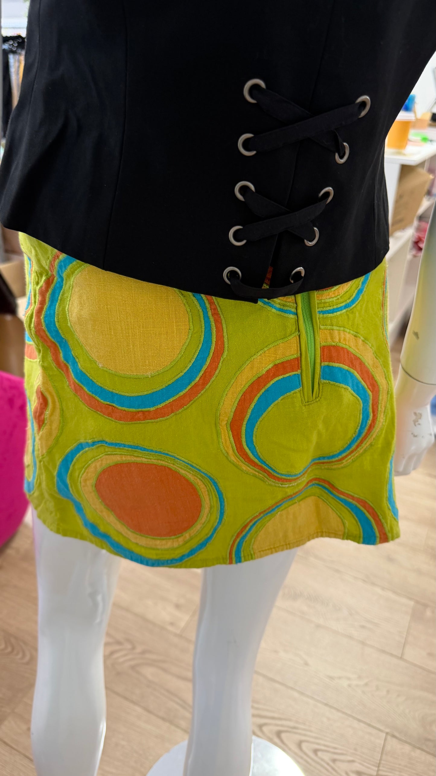 206 60s style mini skirt