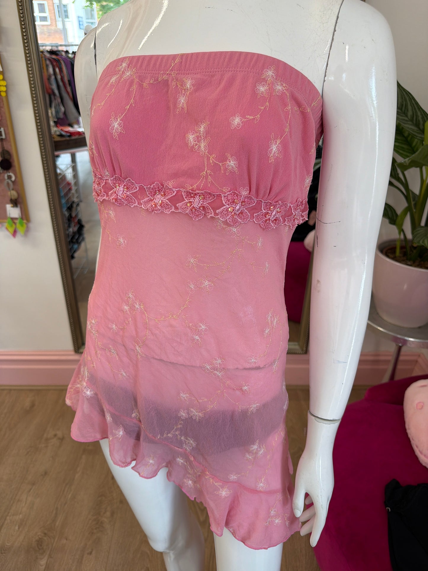 495 Pink mesh strapless top