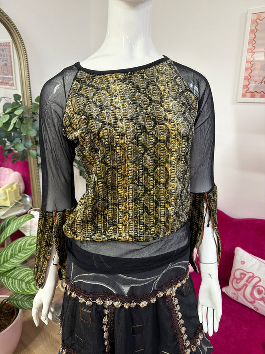 417 mesh & snakeskin top flared sleeves