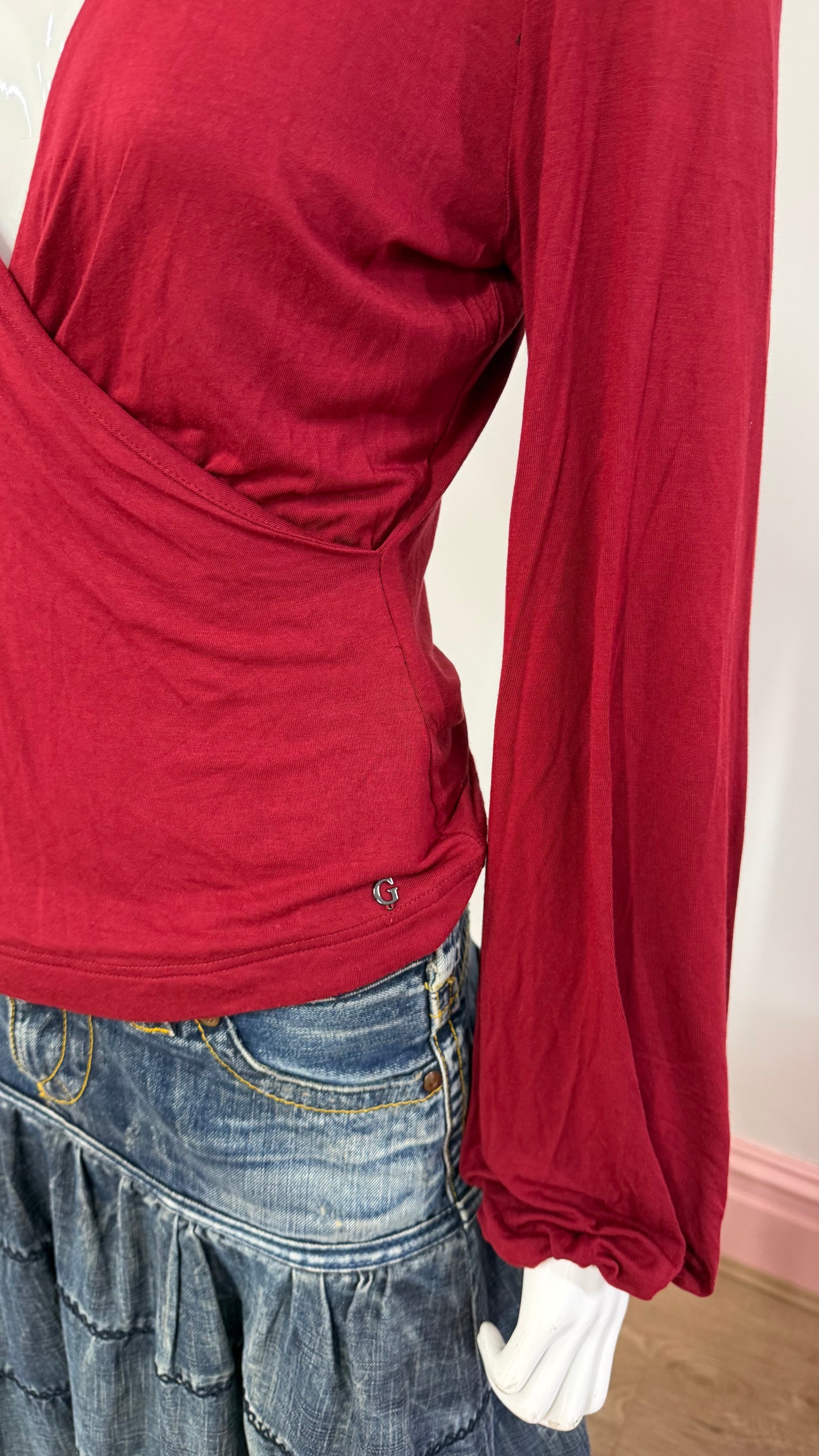 108 Red guess top