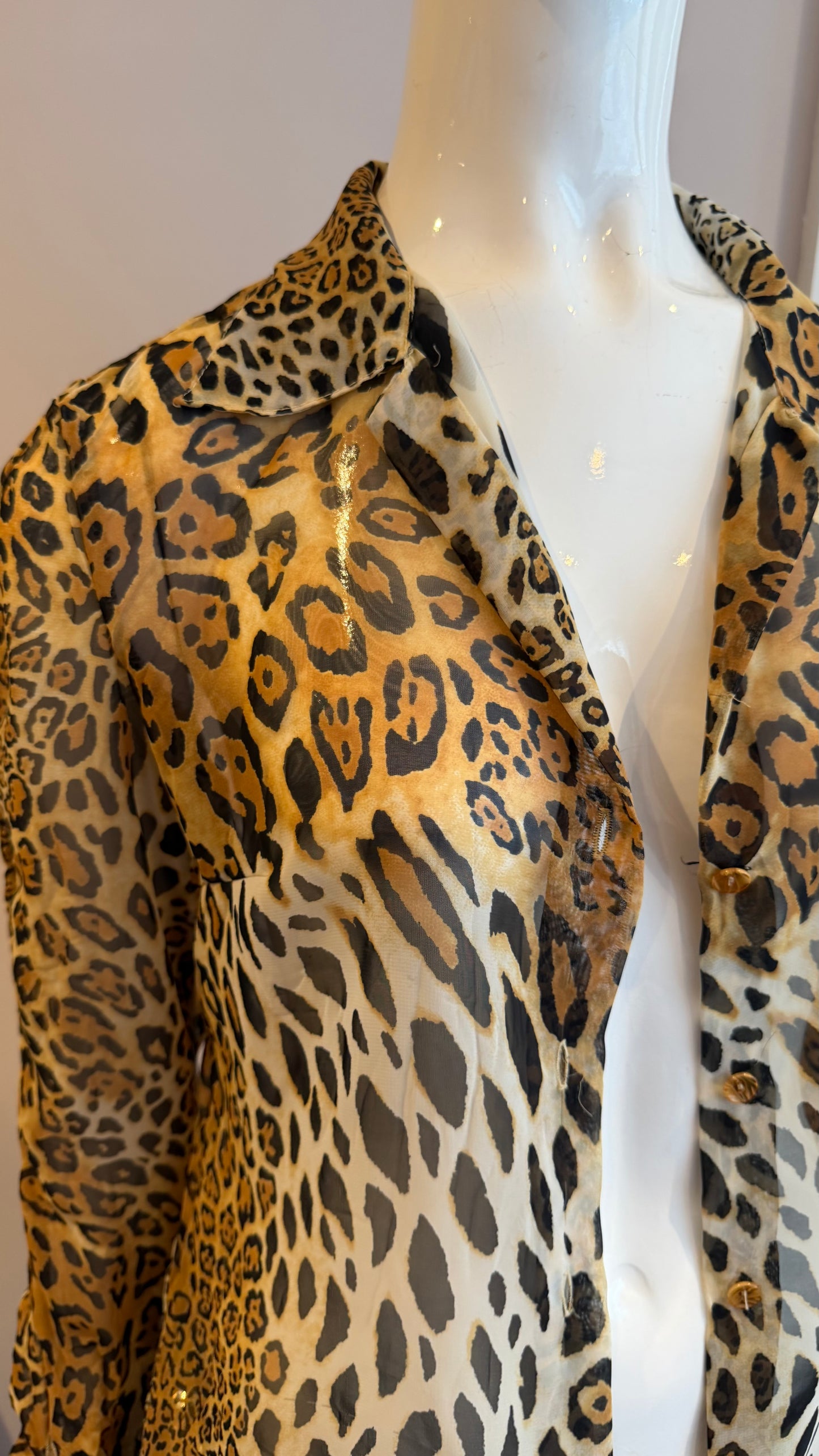 6 Leopard print mesh shirt