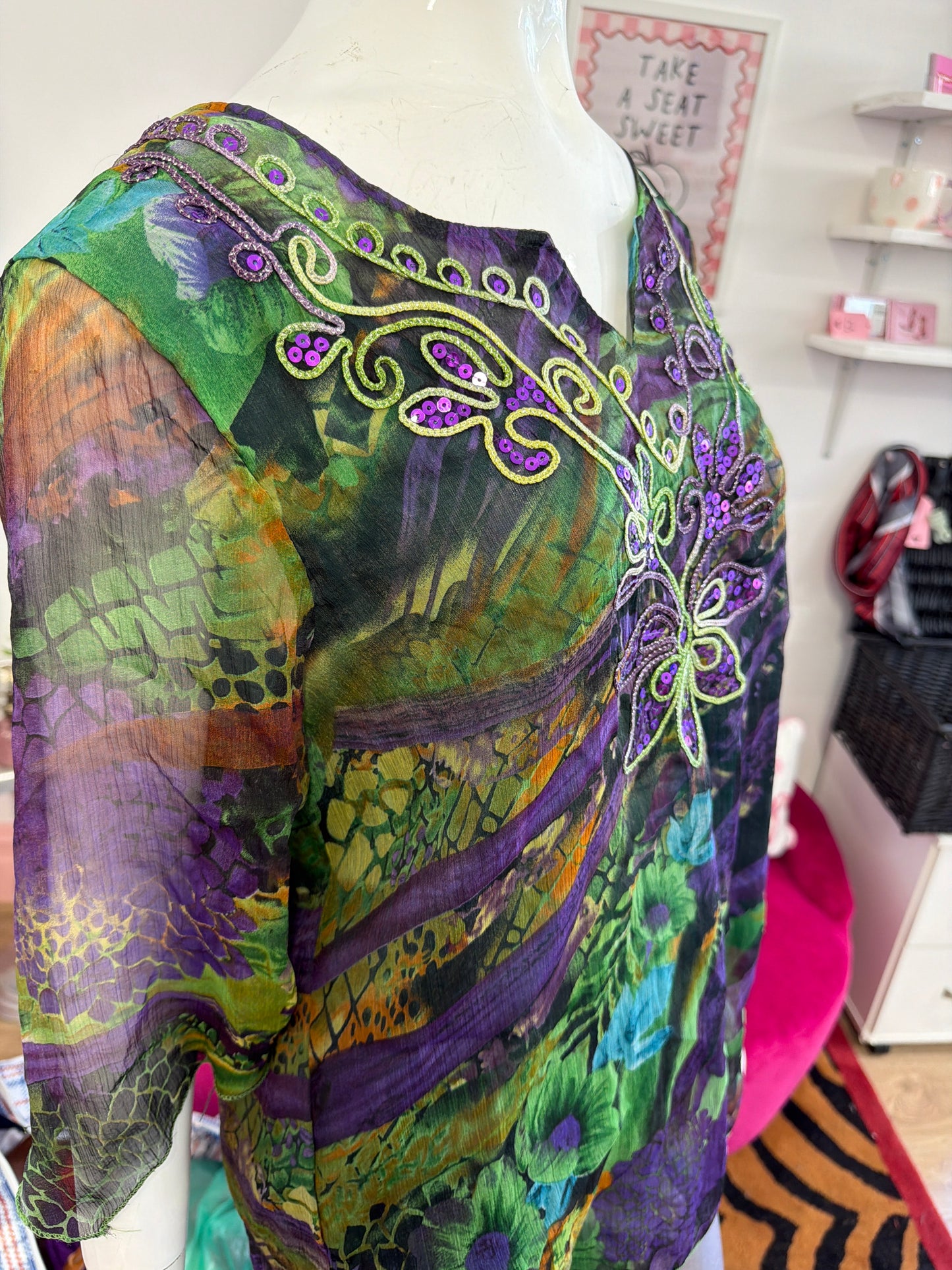 625 embroidered sheer top Size XL