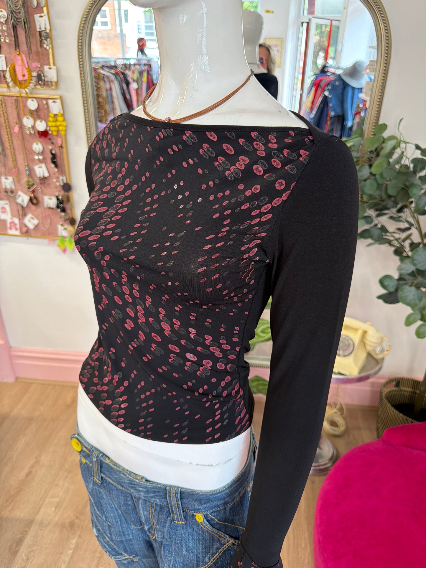 484 Black patterned top