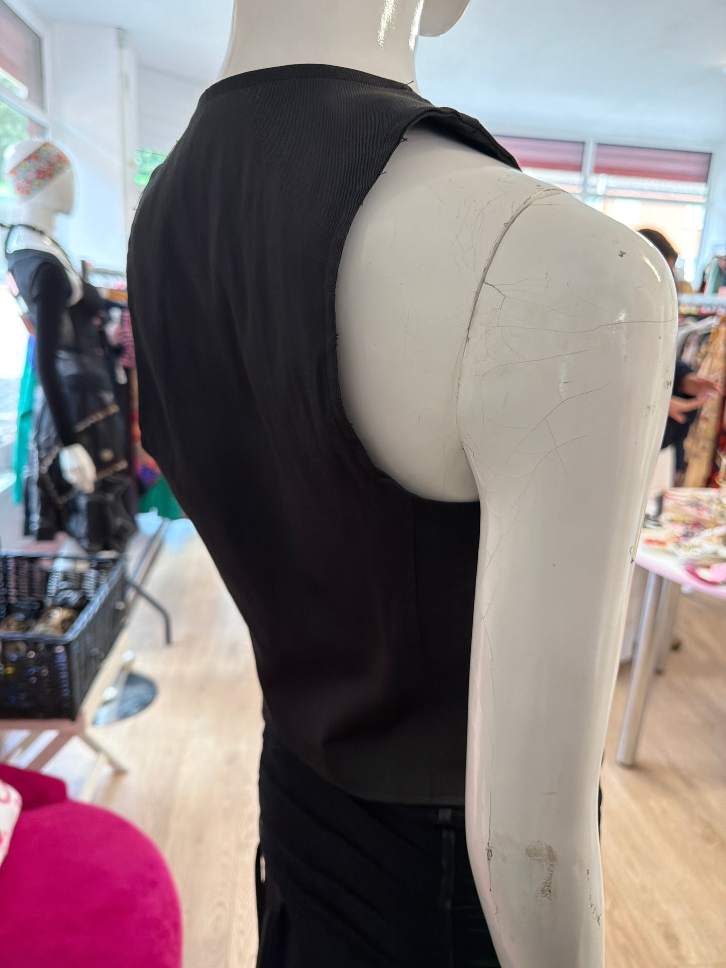 390 Black waistcoat
