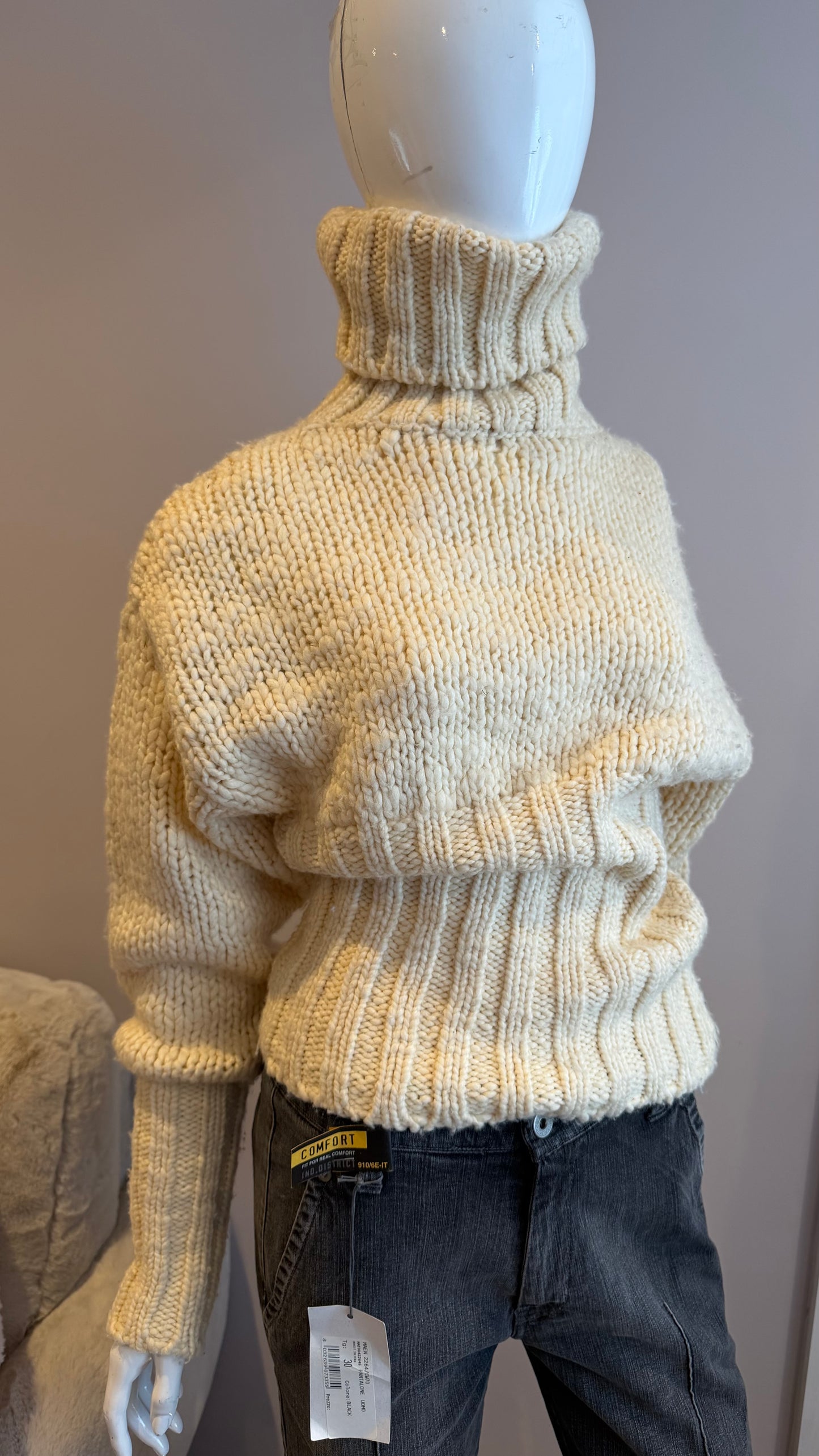 15 Beige Diesel knit jumper