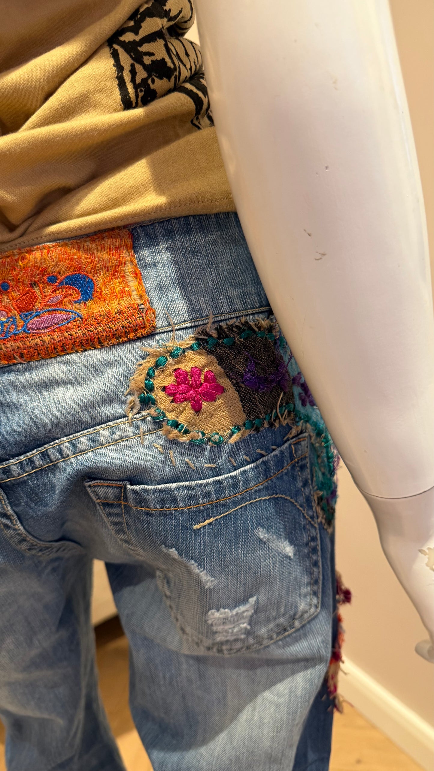 14 Desigual jeans