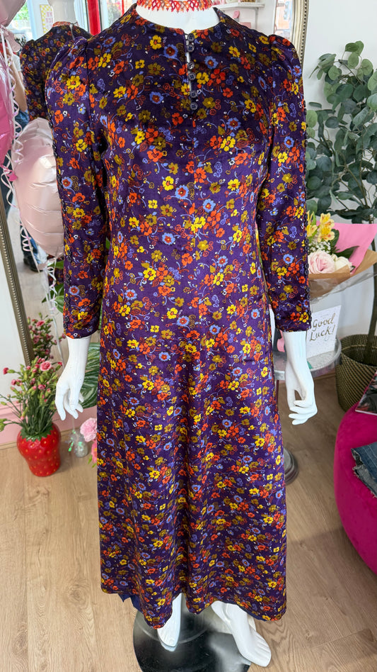 327 1970s purple floral long dress