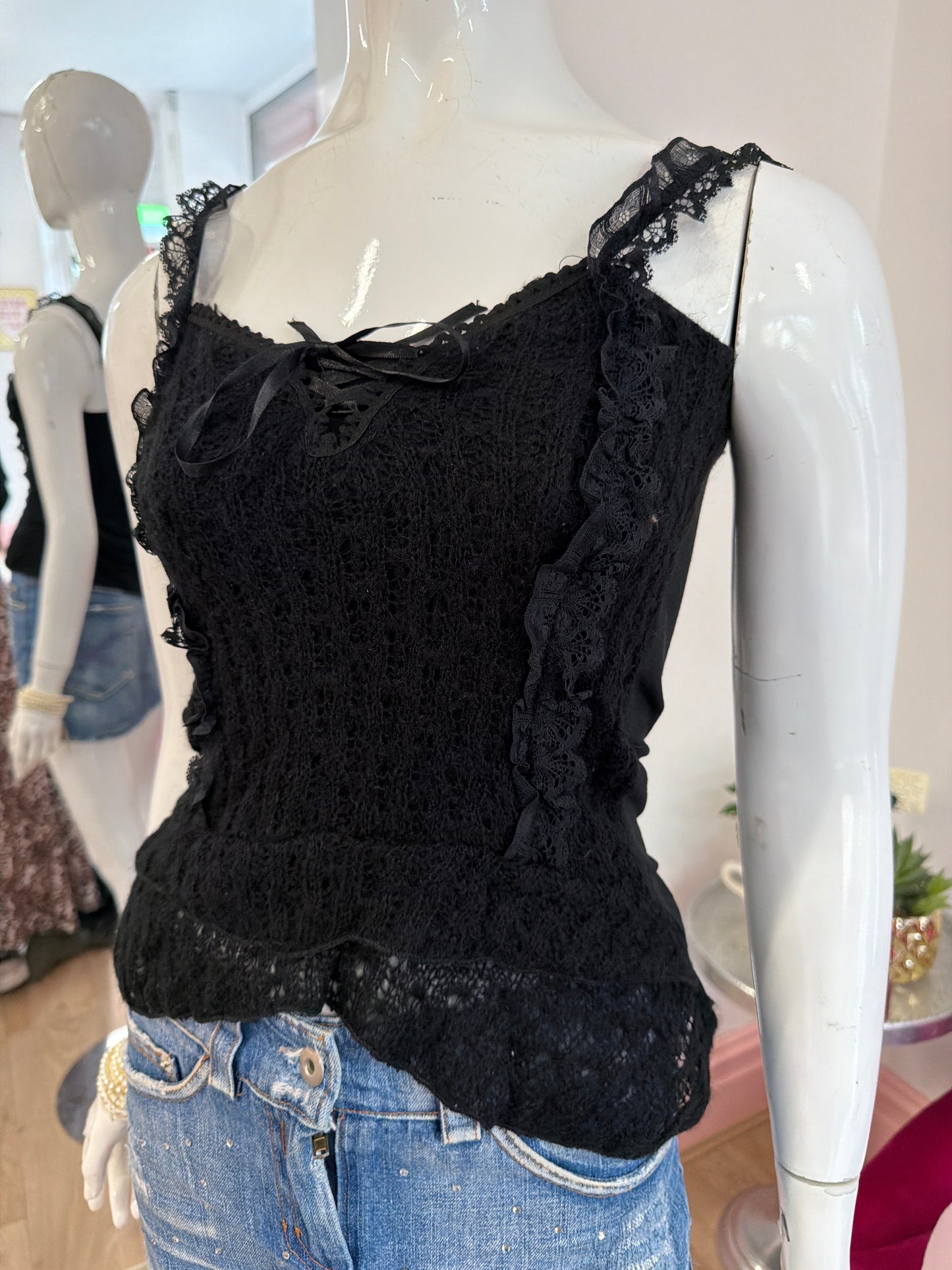 520 Black knit cami top