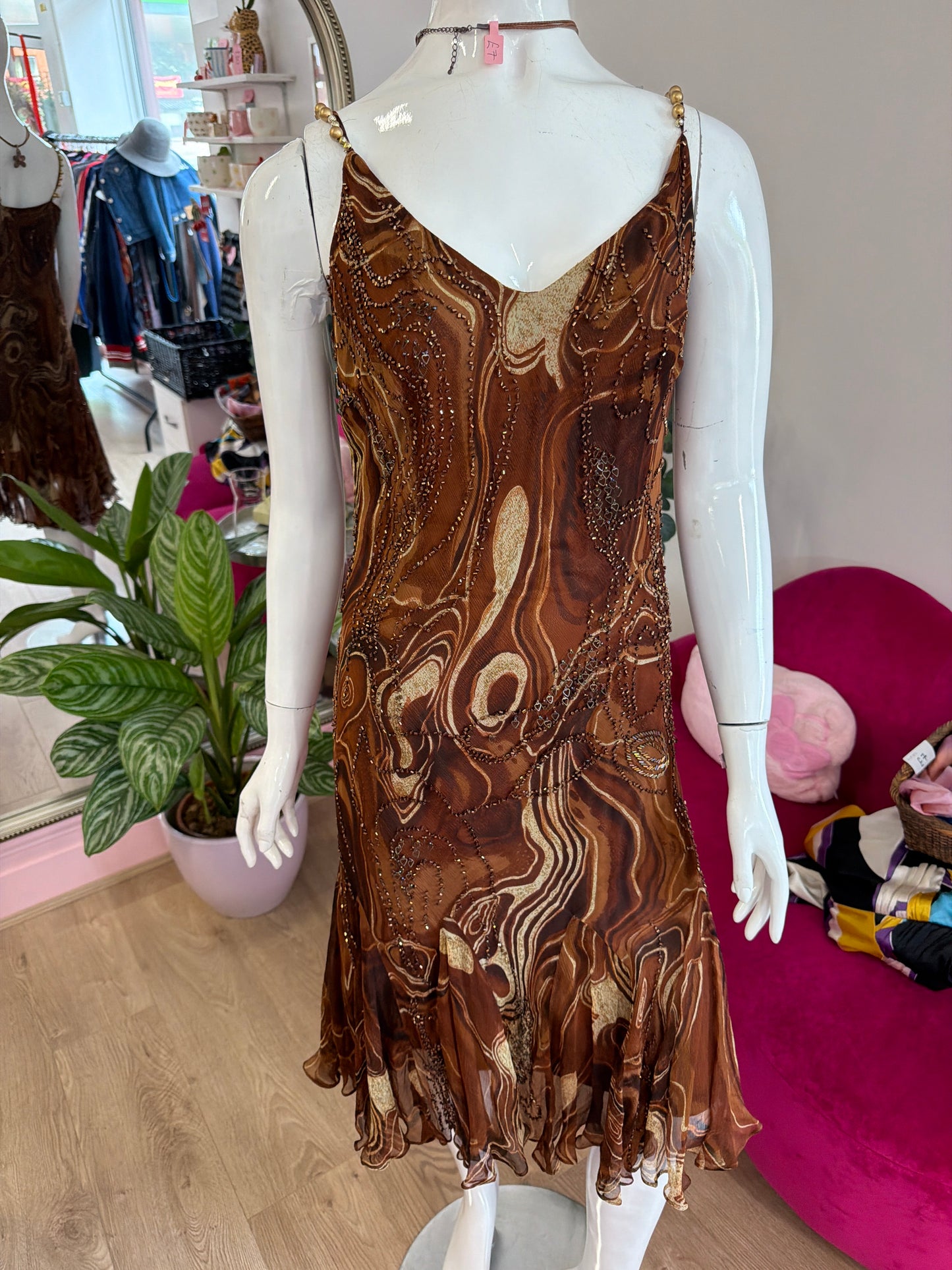 486 Brown dress with embellishments