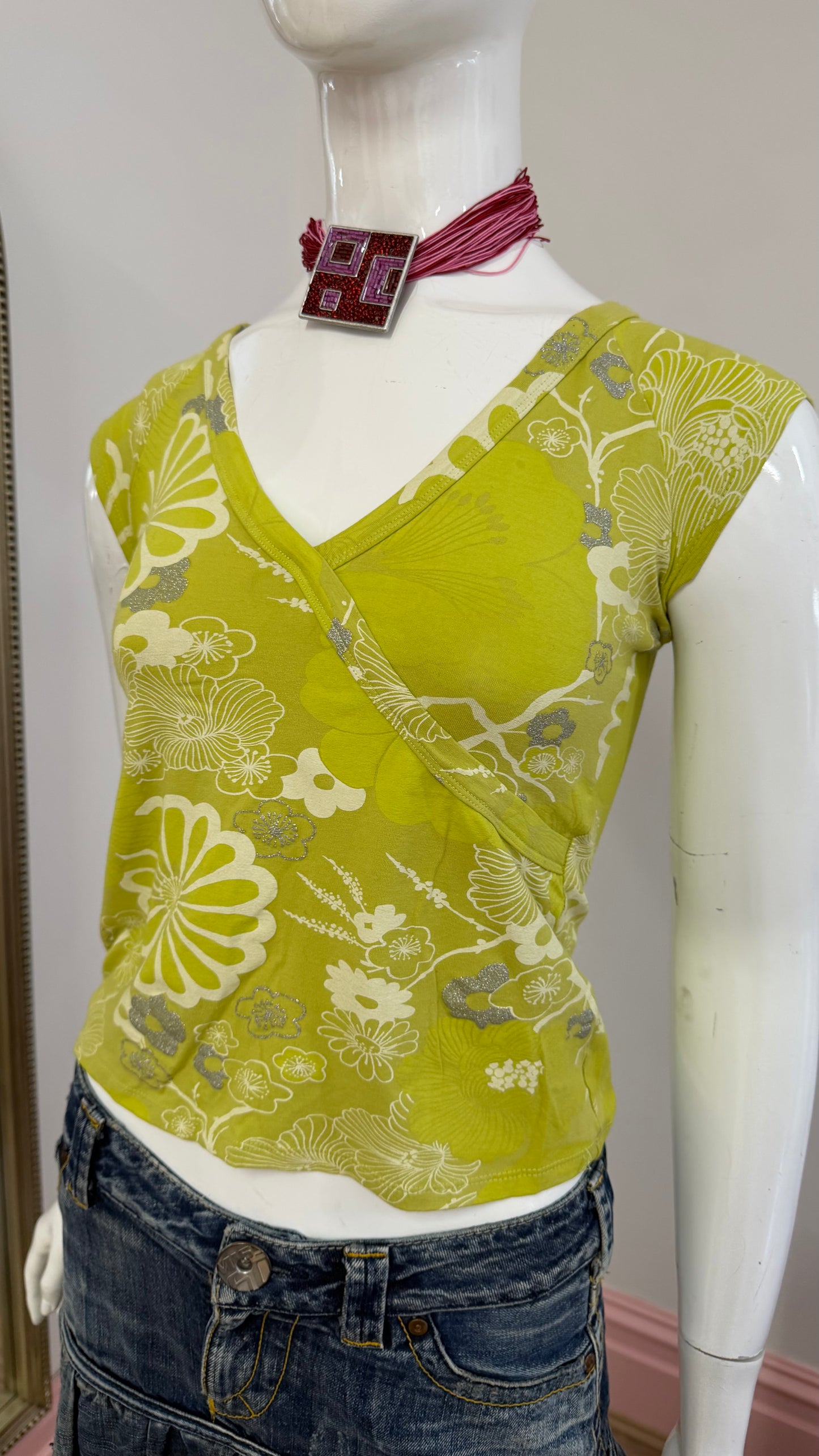 62 Green top