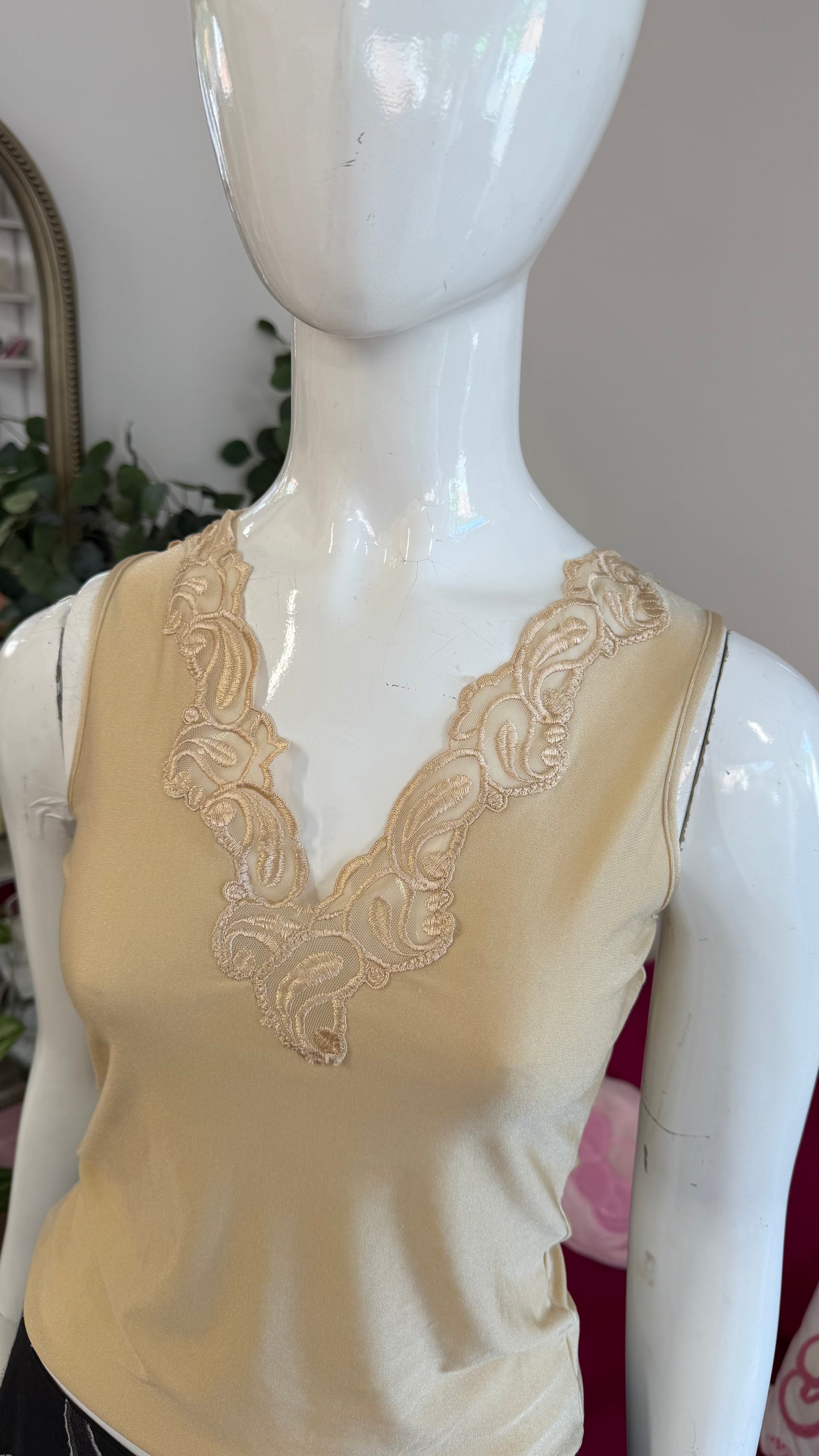 431 beige lace top