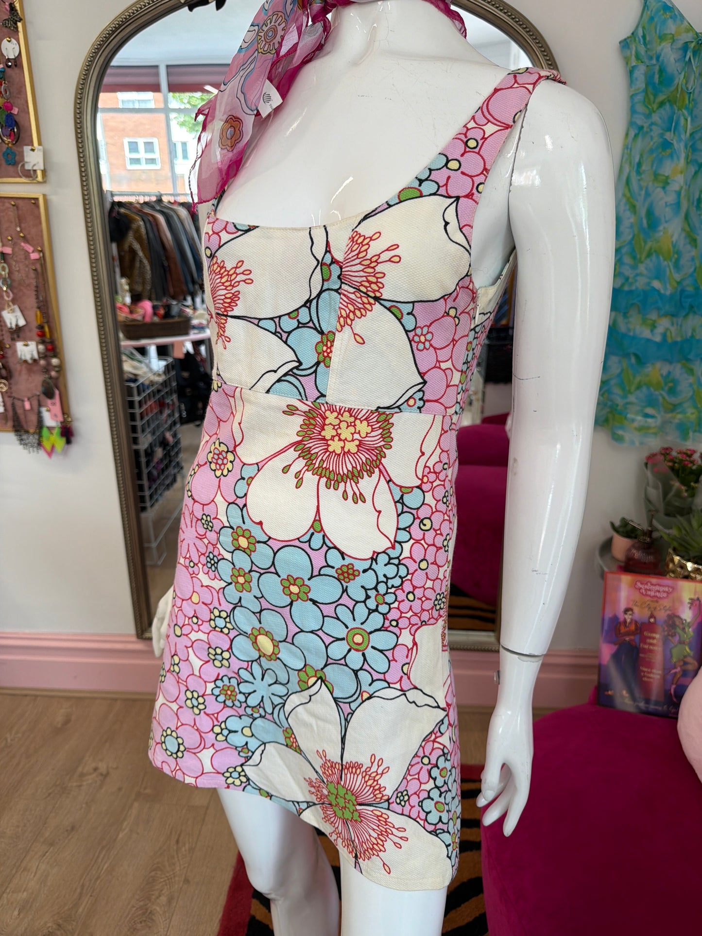 641 Floral dress size medium