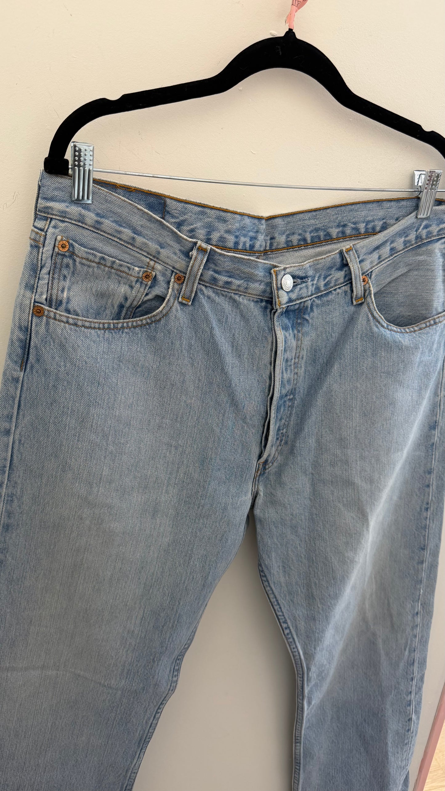 365 Levi’s 501 jeans W36” L32”