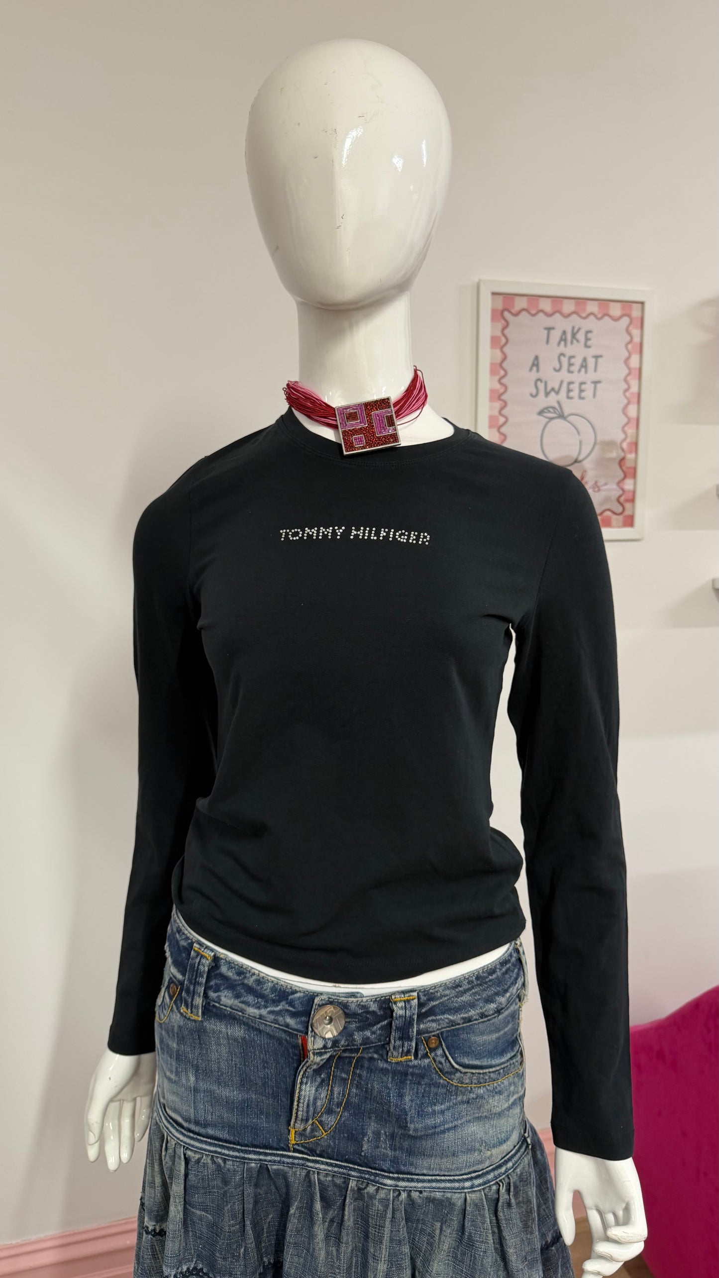 127 Tommy Hilfiger top