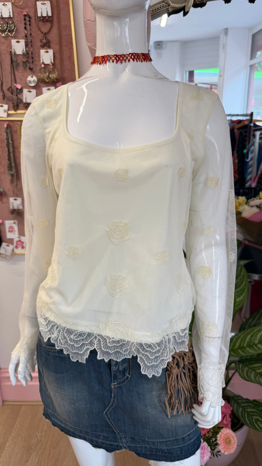 326 Cream top with mesh sleeves