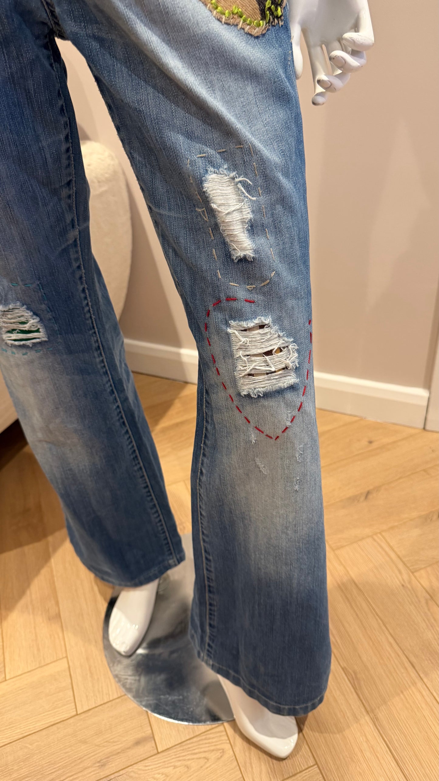 14 Desigual jeans