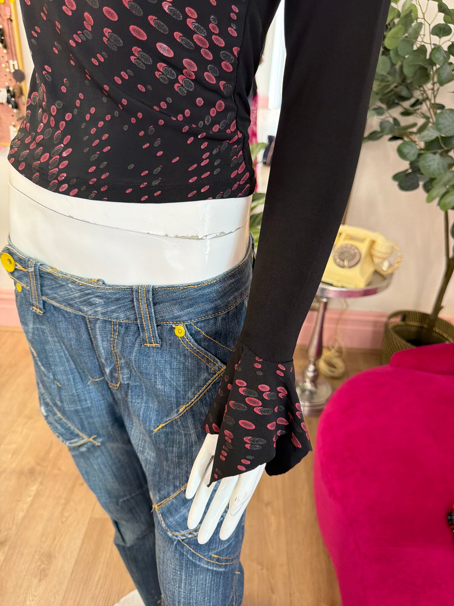 484 Black patterned top