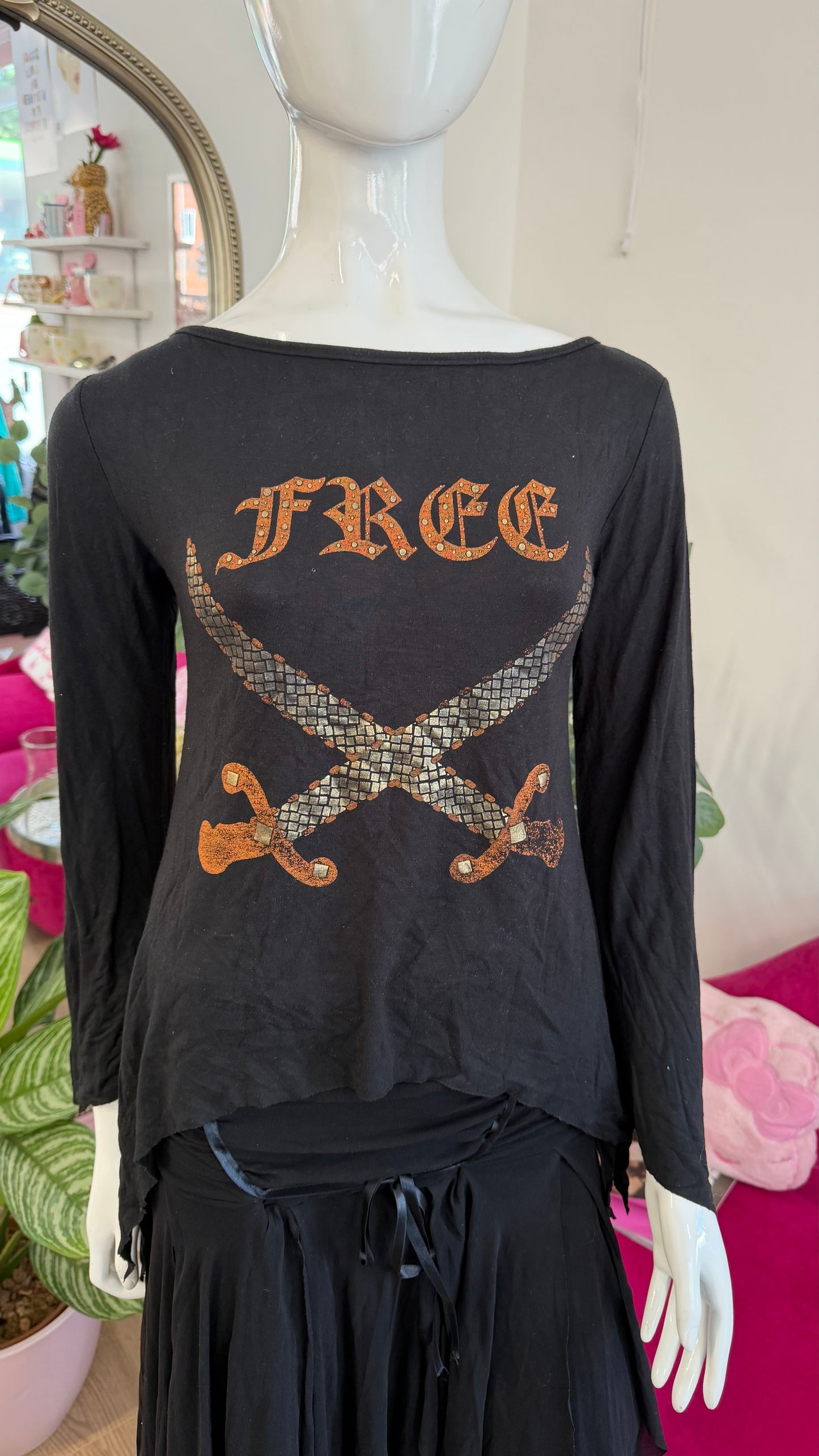 396 free black top