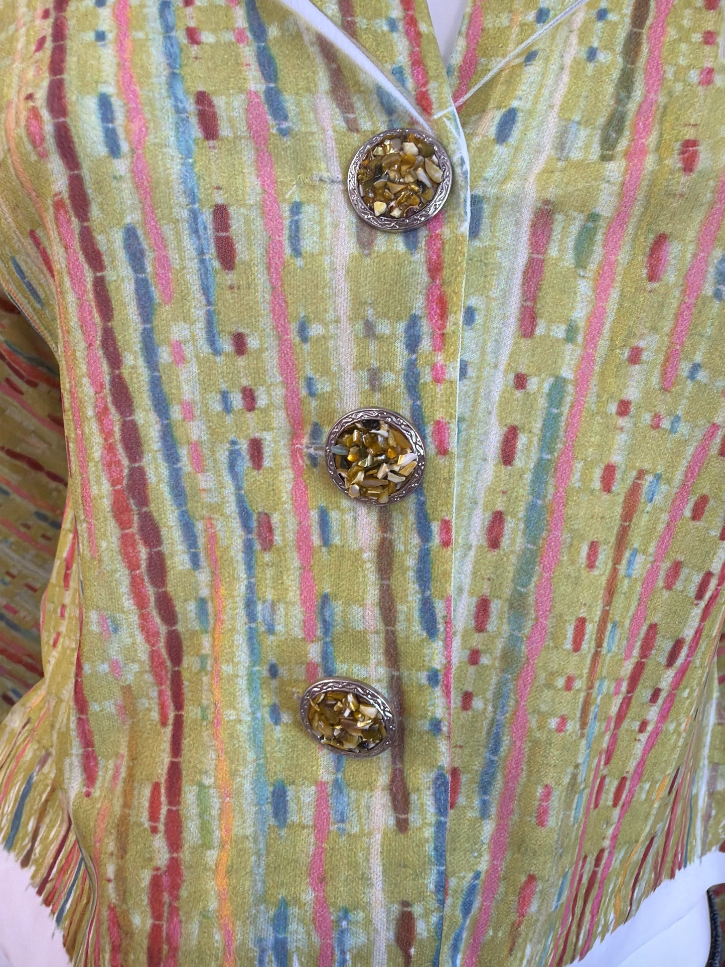 648 Colourful patterned blazer top Size small