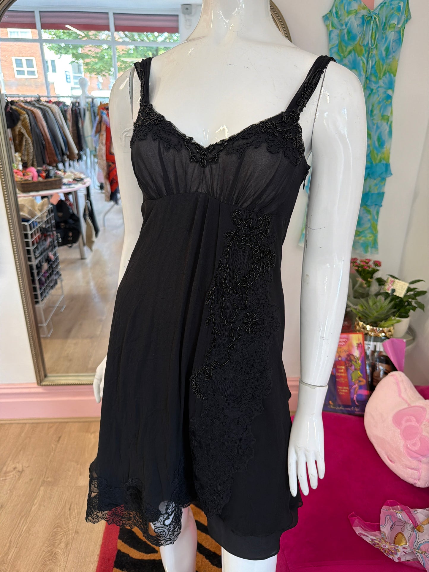 654 Karen Millen black embroidered dress Size 6