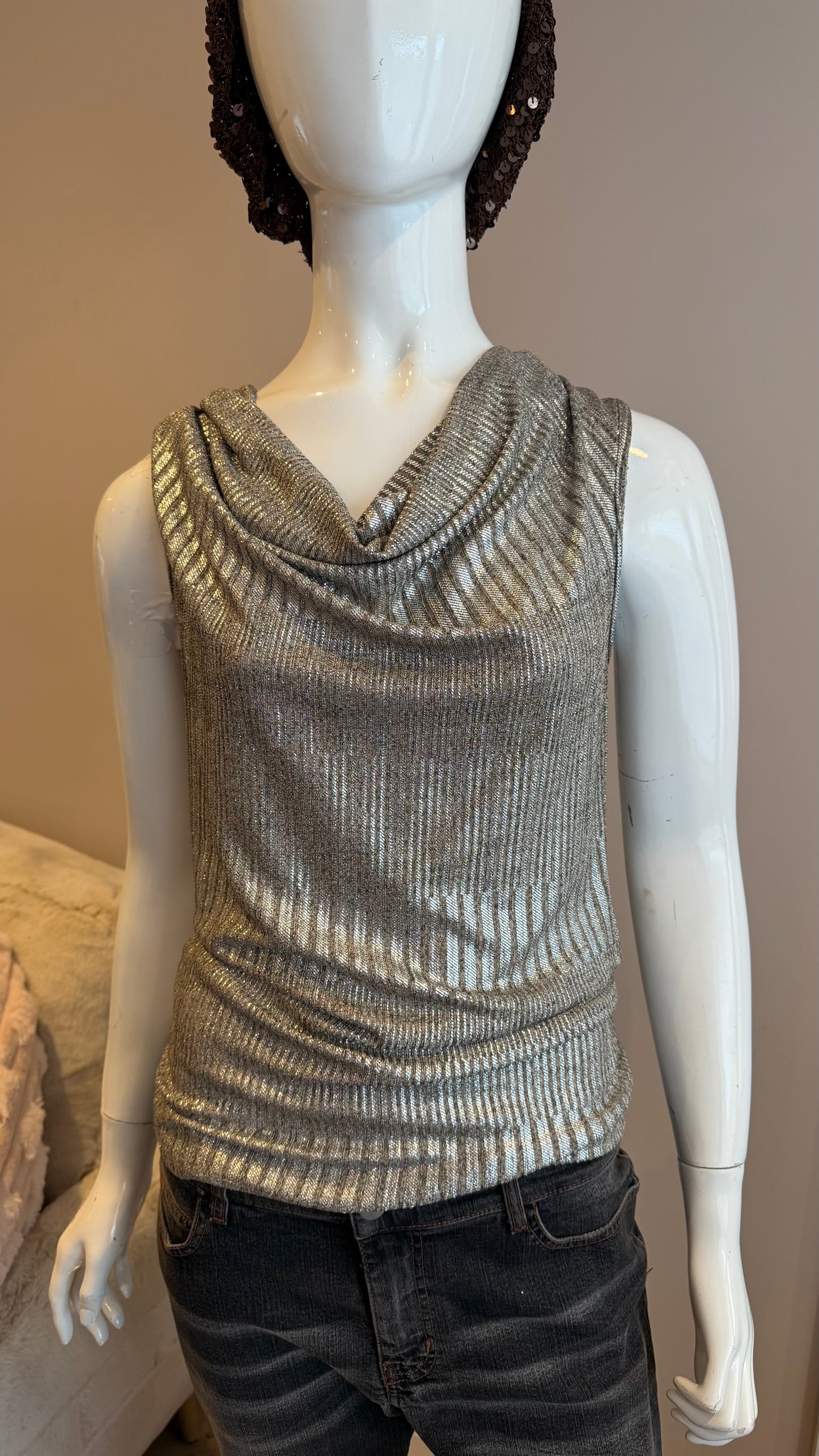 11 Silver ribbed top