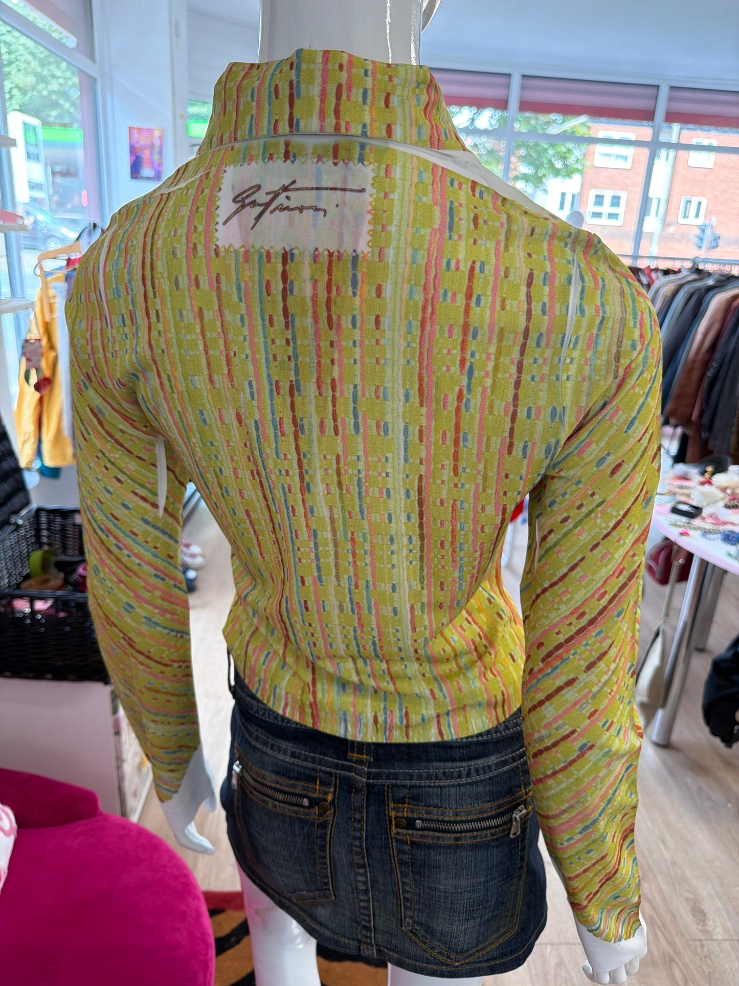 648 Colourful patterned blazer top Size small