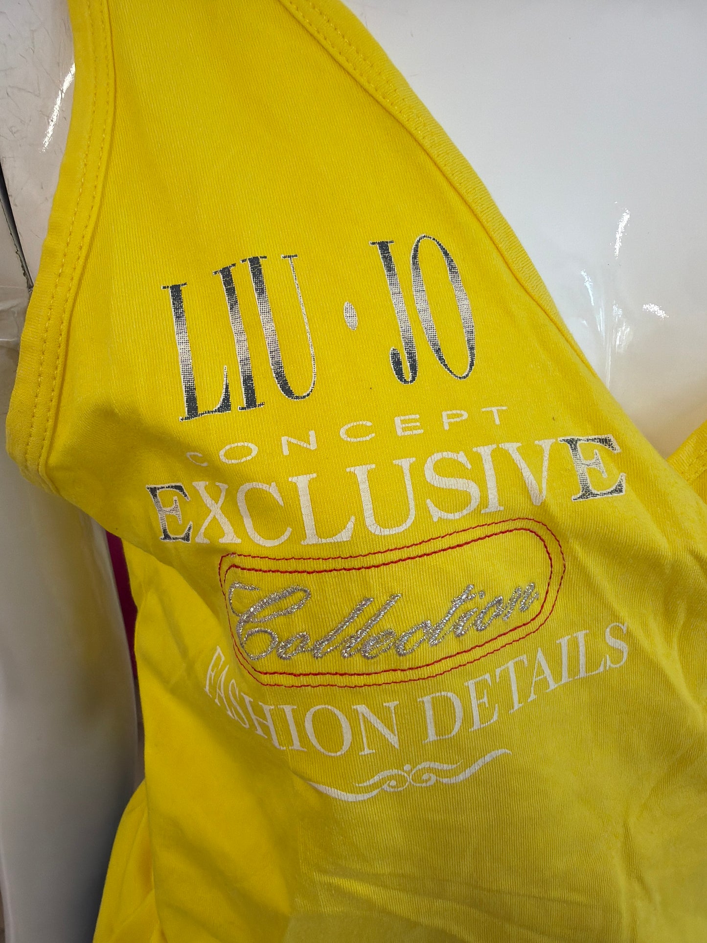 524 Liu Jo yellow top