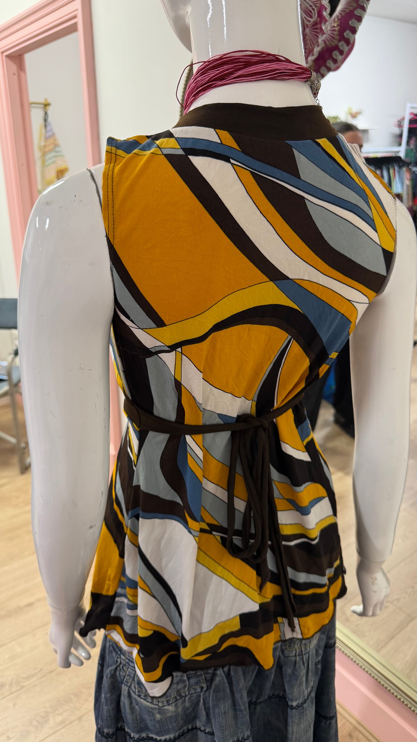 134 yellow top
