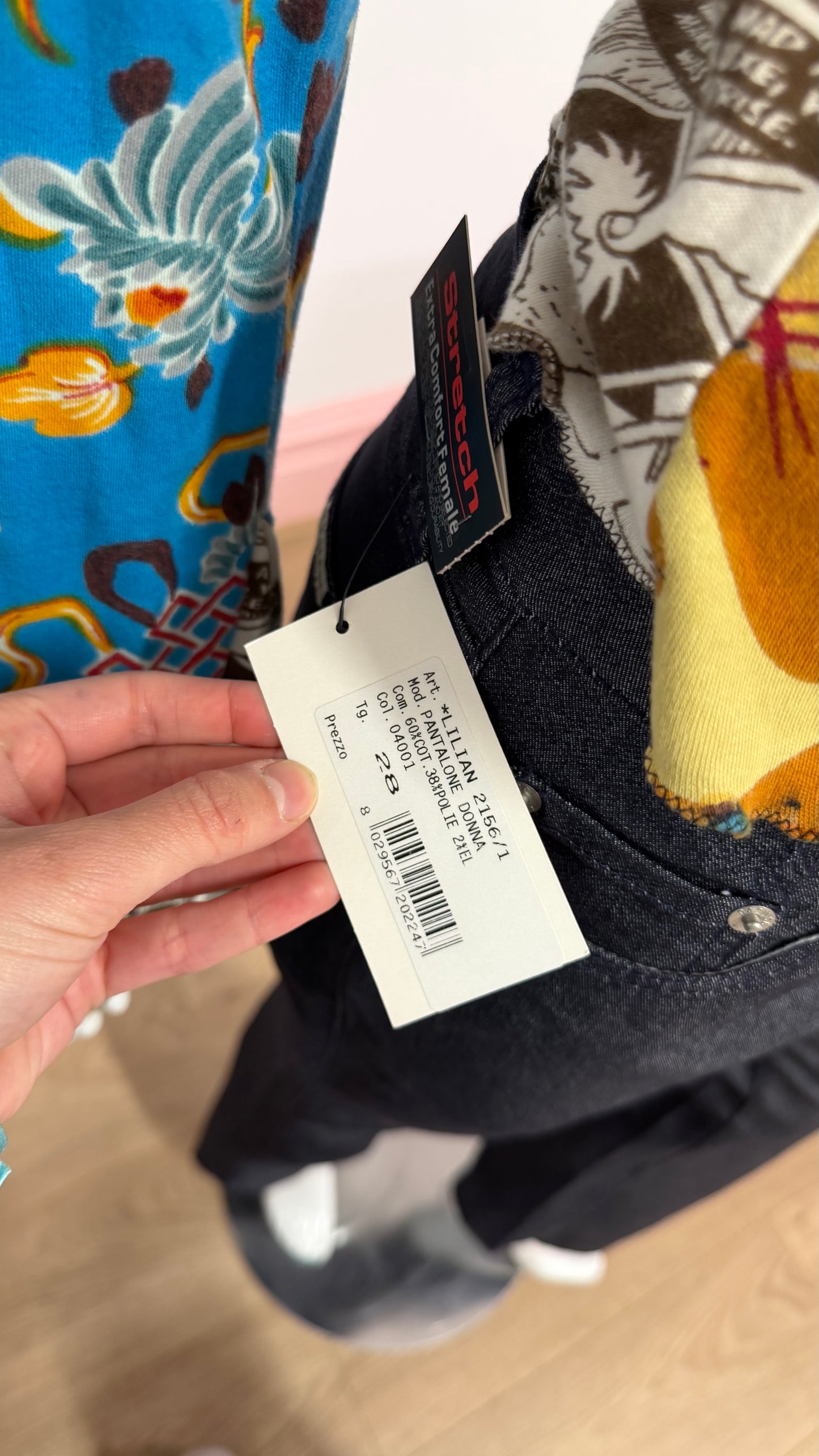 156 Dark stretchy jeans