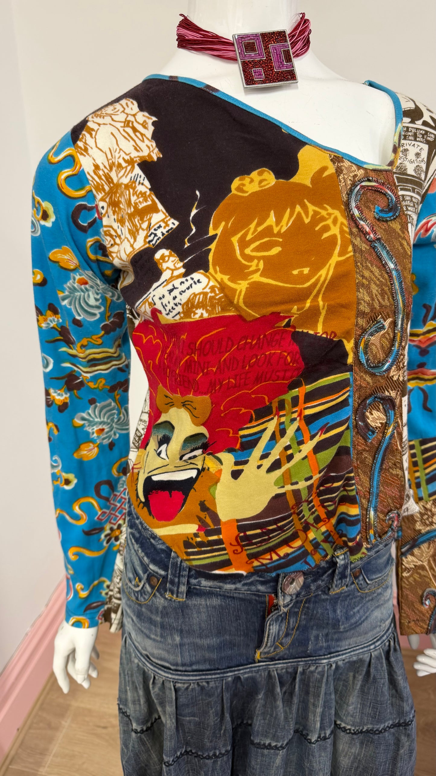 93 Graphic top