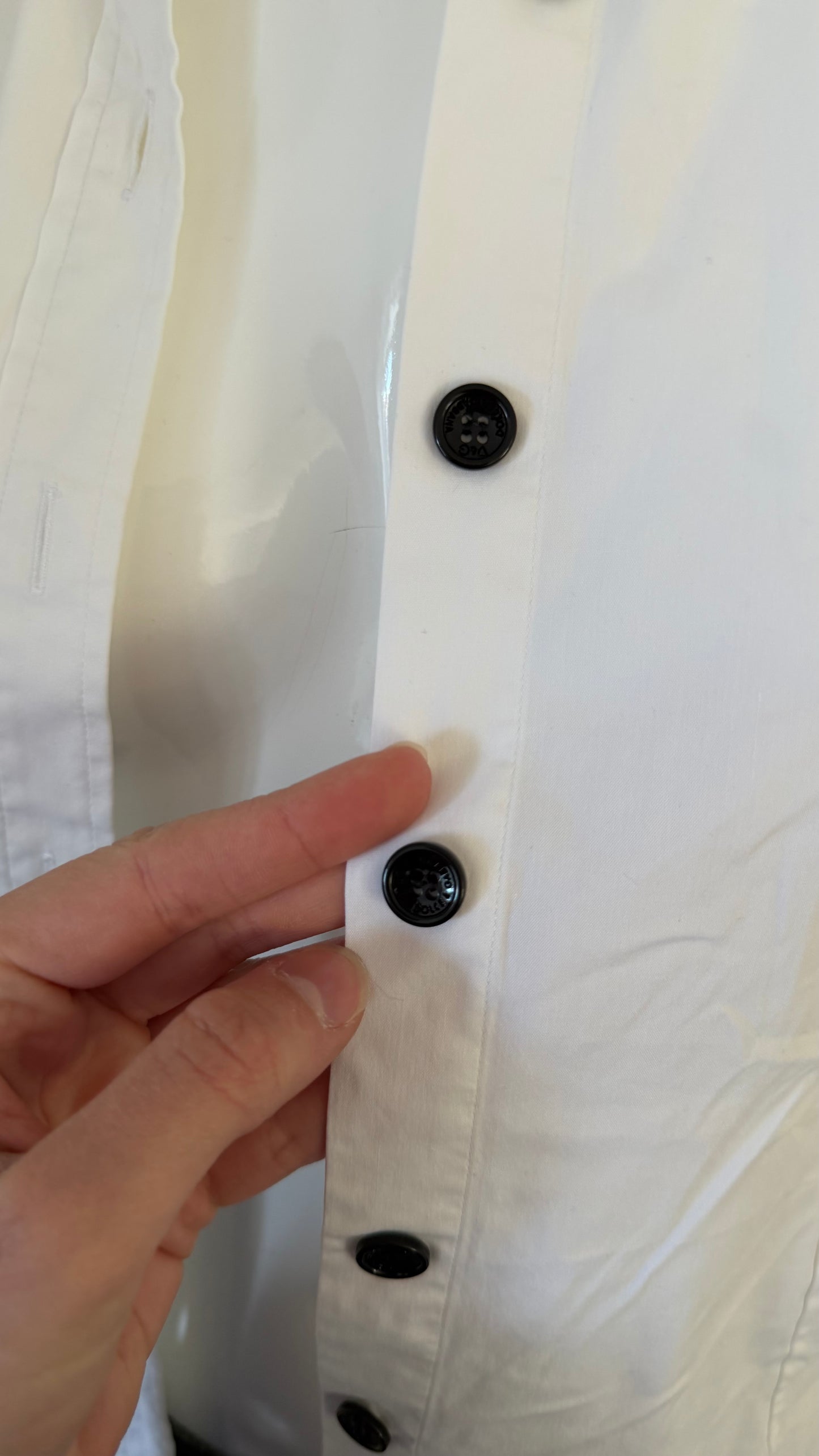 33 Dolce & Gabbana white shirt
