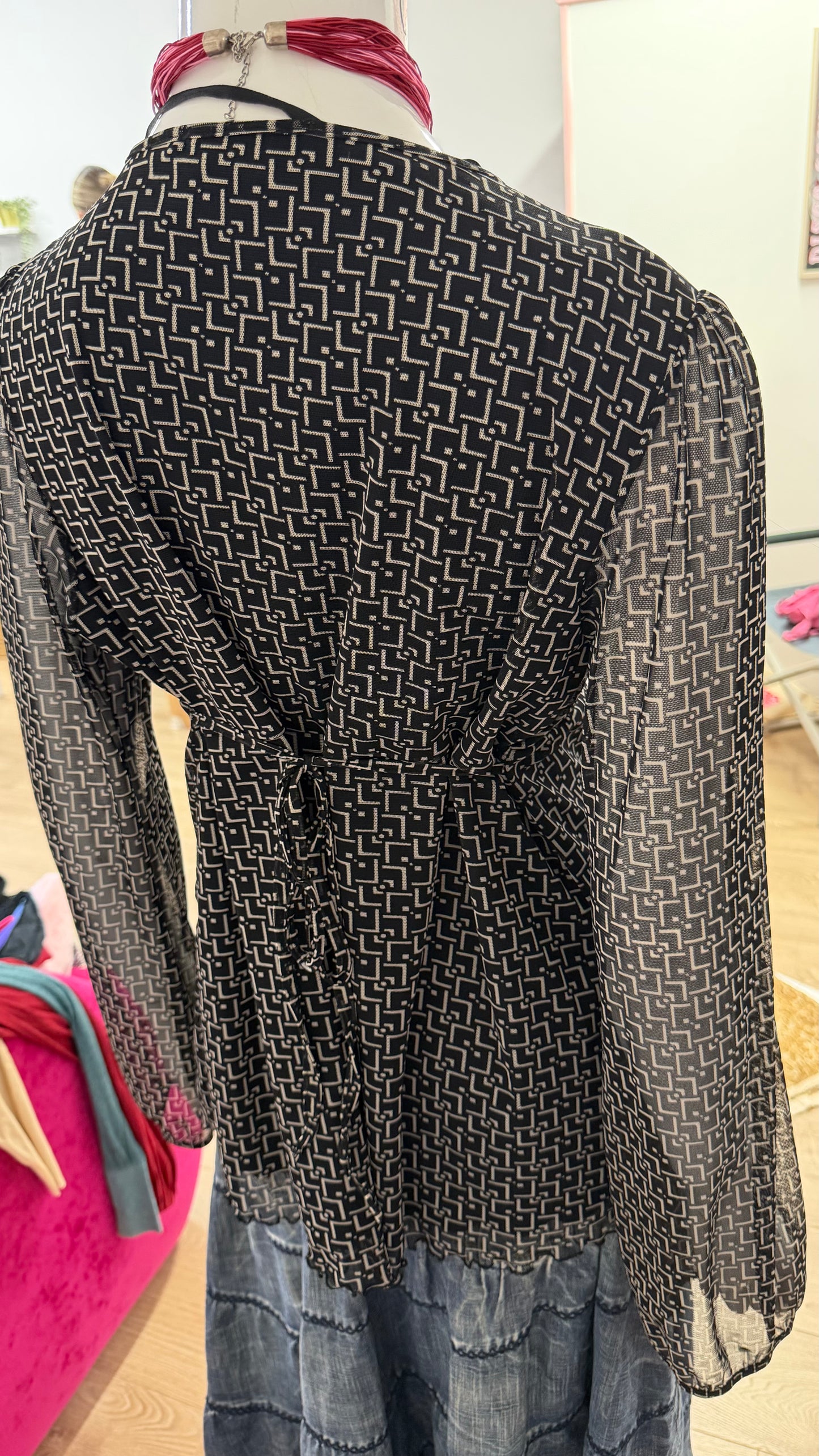 104 sleeve top