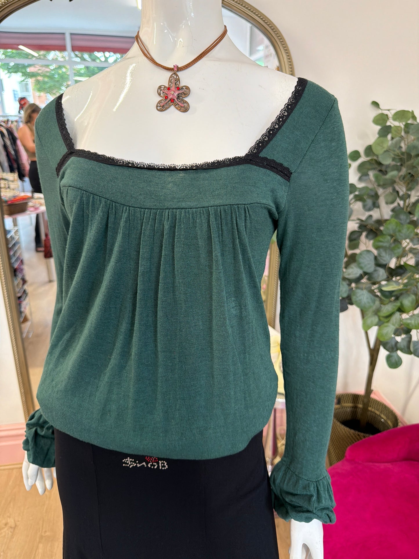 459 Green square neck top